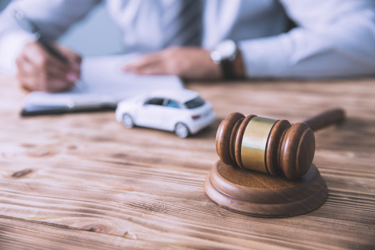 Maximizing Your Compensation: Benefits of Hiring an Auto Accident Attorney in Kissimmee, FL post thumbnail image