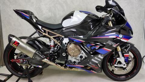 Carbon Fiber Elegance: S1000RR Upgrades for Discerning Riders post thumbnail image