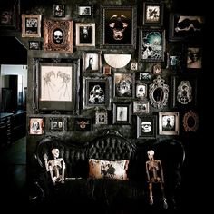 Dark Reverie: Gothic Wall Decor Selection post thumbnail image